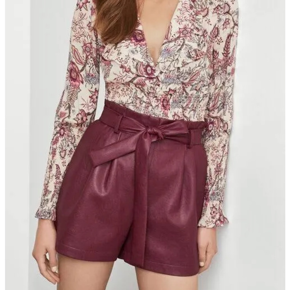 NWT!!! BCBG Womens Faux Leather Tie Waist Shorts - Deep Red